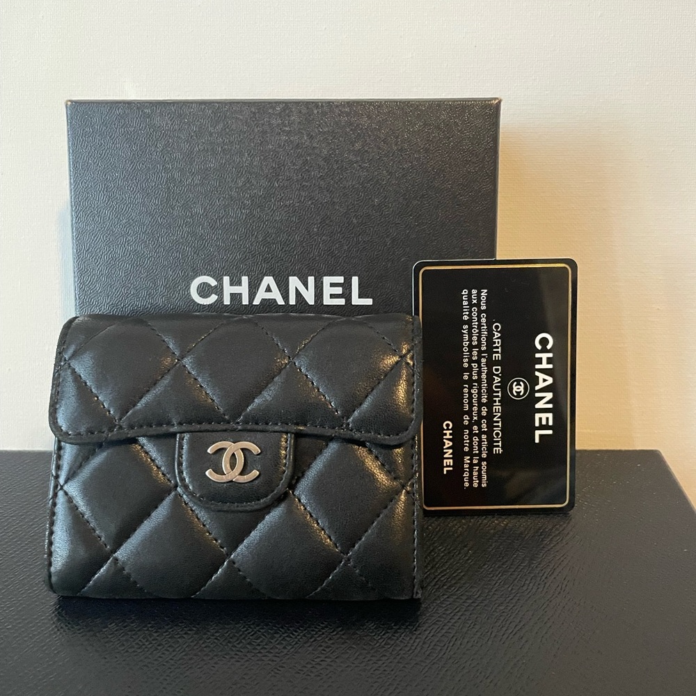 Chanel wallet/card holder